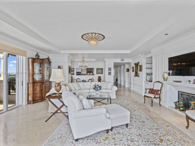 Продажа квартиры #5266 - фото 6000104