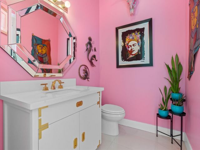 Продажа дома по адресу 619 NE 21st Ct - фото 6074602