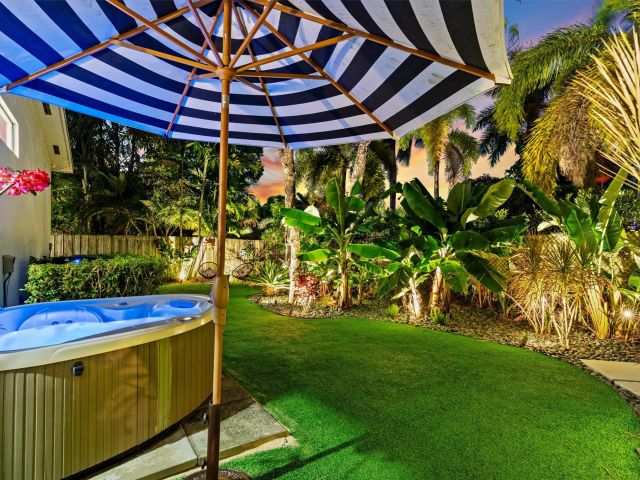 Продажа дома по адресу 619 NE 21st Ct - фото 6074608