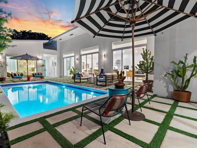 Продажа дома по адресу 619 NE 21st Ct - фото 6074609