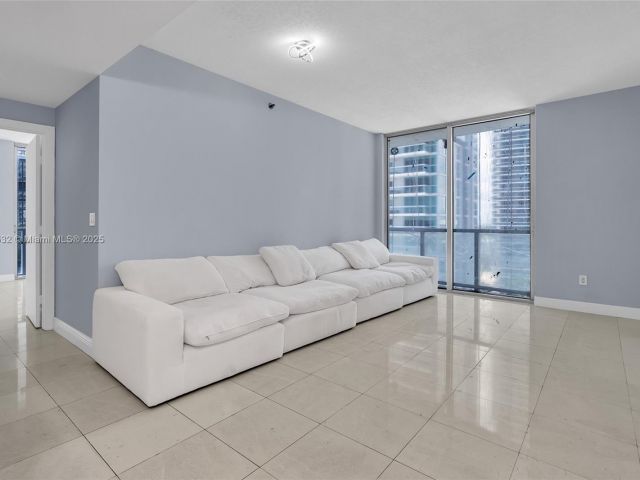 Продажа квартиры #1811 - фото 6021167