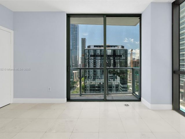 Продажа квартиры #1811 - фото 6021181