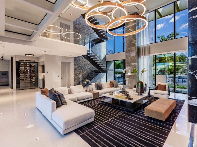 Продажа дома по адресу 725 Poinciana Dr - фото 6024291