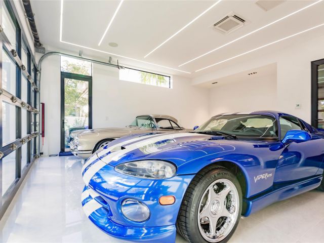 Продажа дома по адресу 725 Poinciana Dr - фото 6024292