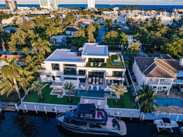 Продажа дома по адресу 725 Poinciana Dr - фото 6024295