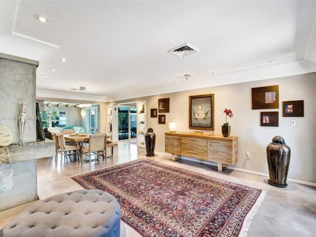 Продажа дома по адресу 2213 NE 17th Ave - фото 6035918