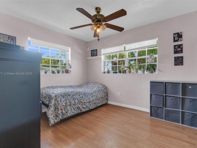 Продажа дома по адресу 1371 NW 198th St - фото 6002152