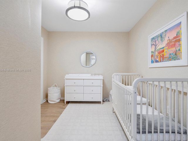 Продажа квартиры #505 - фото 6020318