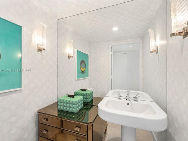 Продажа квартиры #1101 - фото 6006647