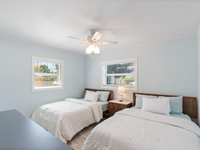 Дом в аренду по адресу 543 NE 3rd Avenue - фото 6013956