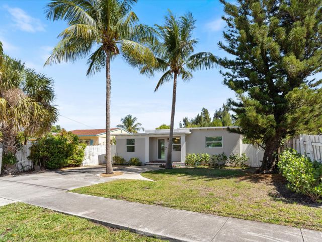 Дом в аренду по адресу 543 NE 3rd Avenue - фото 6013970