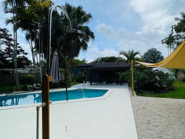 Продажа дома по адресу 14825 Garden Dr - фото 6024595