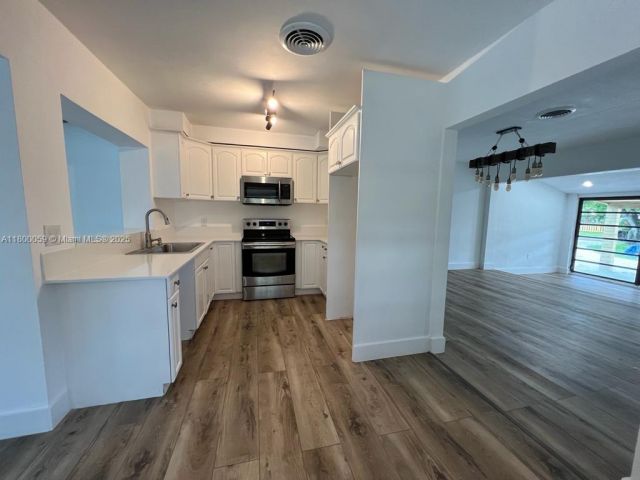 Продажа дома по адресу 14825 Garden Dr - фото 6024602