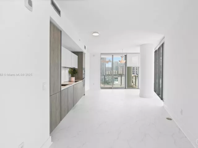 Продажа квартиры #1409 - фото 6007888