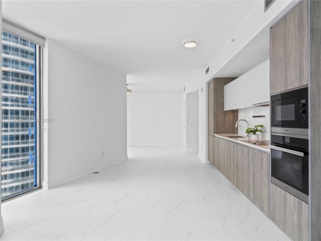 Продажа квартиры #1409 - фото 6007886