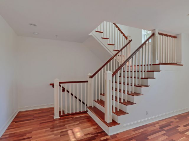 Дом в аренду по адресу 343 Flamingo Drive - фото 6007633