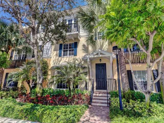 Дом в аренду по адресу 343 Flamingo Drive - фото 6007641