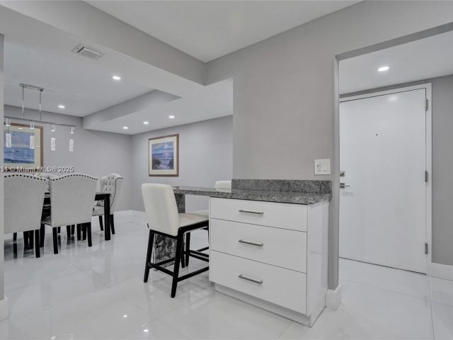 Квартира в аренду номер1007 - фото 6007363