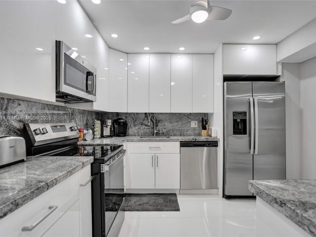 Квартира в аренду номер1007 - фото 6007373