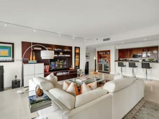 Квартира в аренду номер525 - фото 6007977