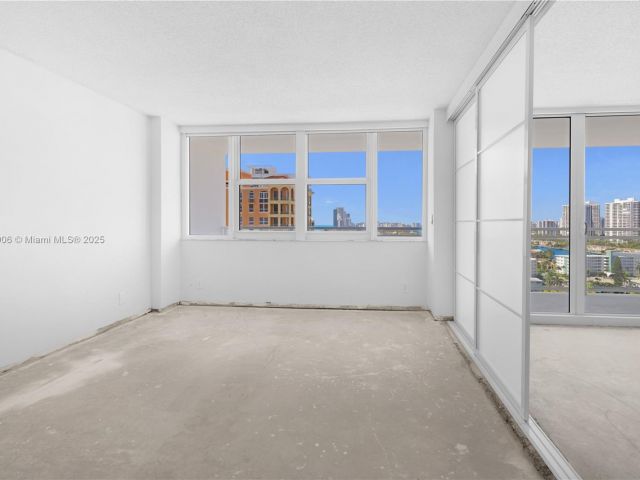 Продажа квартиры #1708 - фото 6008355