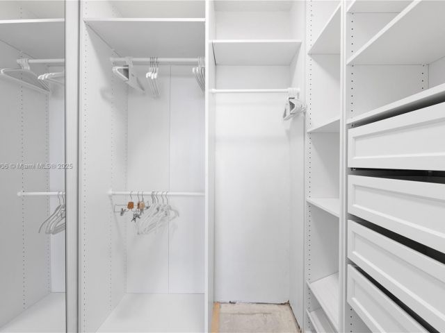 Продажа квартиры #1708 - фото 6008357