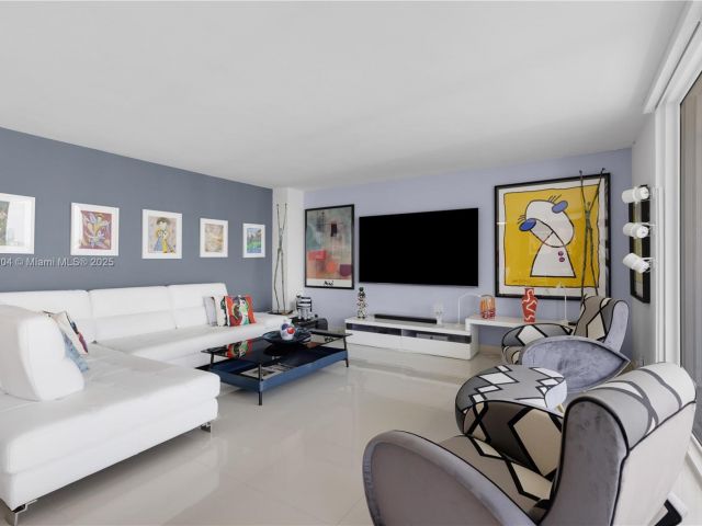 Продажа квартиры #1707 - фото 6008376