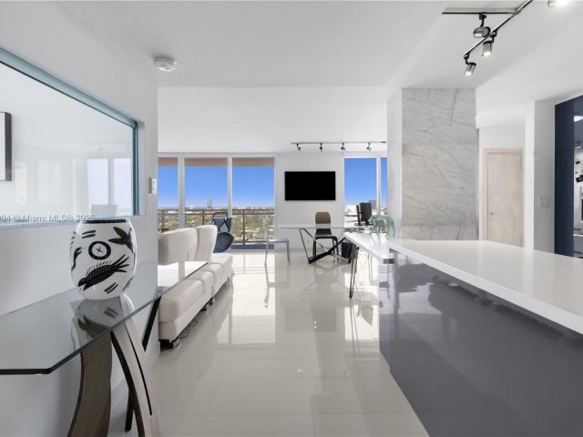 Продажа квартиры #1707 - фото 6008378