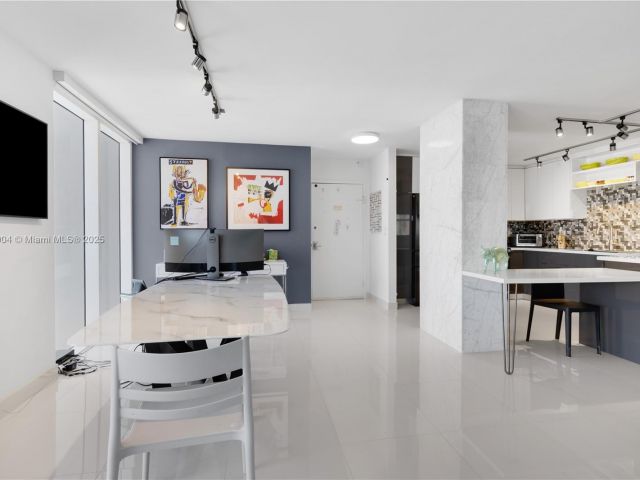 Продажа квартиры #1707 - фото 6008383