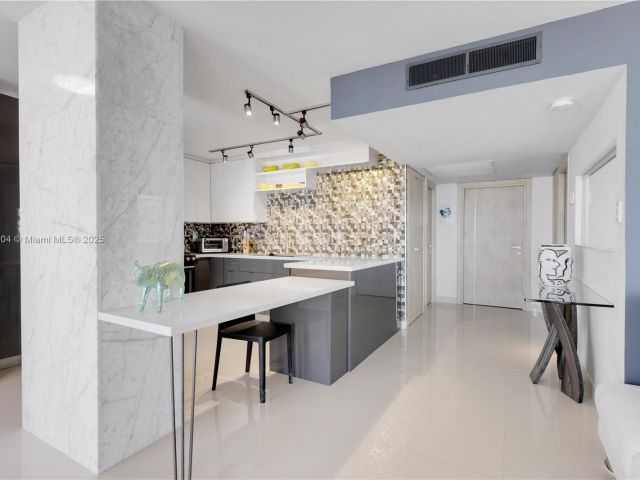 Продажа квартиры #1707 - фото 6008385