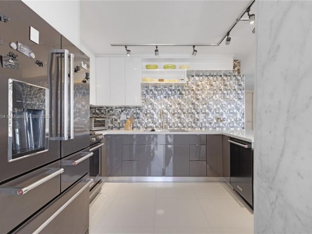 Продажа квартиры #1707 - фото 6008387