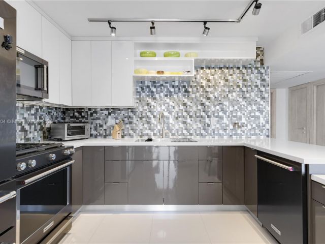 Продажа квартиры #1707 - фото 6008388