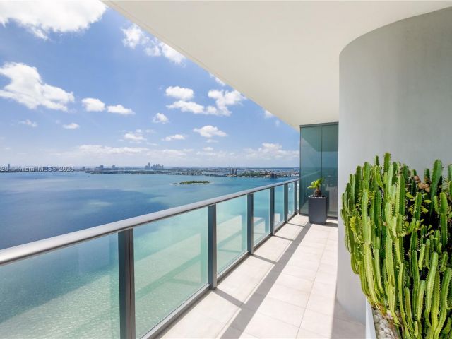 Продажа квартиры #3606 - фото 6008161