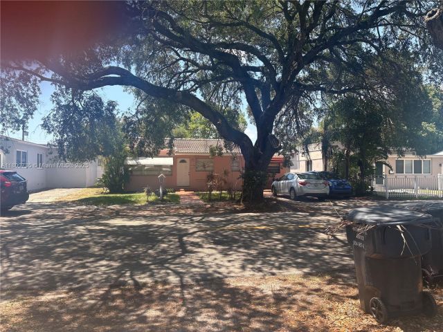 Продажа дома по адресу 2530 Washington St - фото 7449971