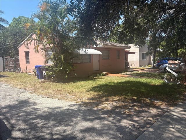 Продажа дома по адресу 2530 Washington St - фото 7449978