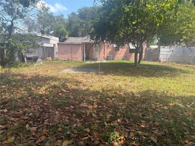 Продажа дома по адресу 2530 Washington St - фото 7450007