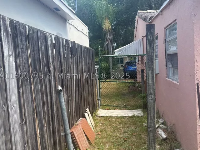 Продажа дома по адресу 2530 Washington St - фото 9053328
