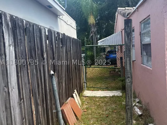 Продажа дома по адресу 2530 Washington St - фото 9053338