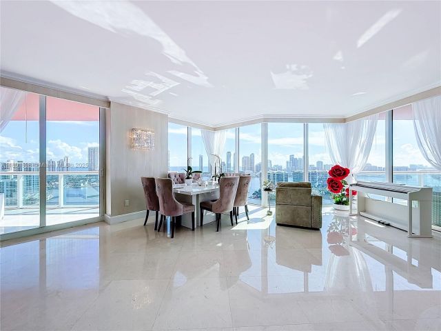 Продажа квартиры #2813 - фото 6009073