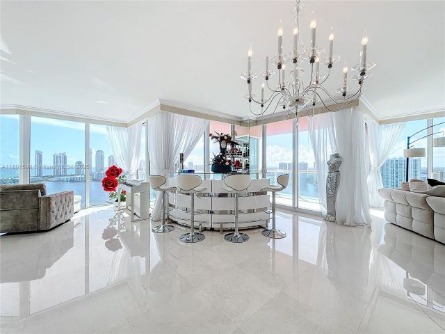 Продажа квартиры #2813 - фото 6009078