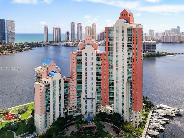 Продажа квартиры #2813 - фото 6009083