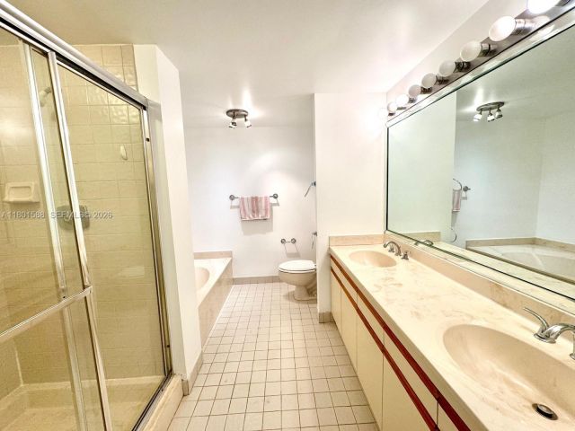 Продажа квартиры #810 - фото 7473642