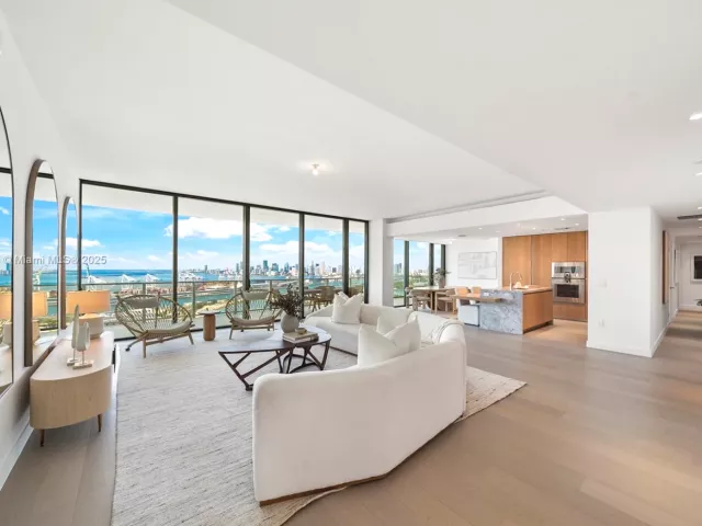 Продажа квартиры #3602 - фото 6469124