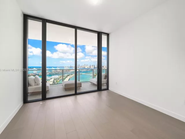 Продажа квартиры #3602 - фото 6469106