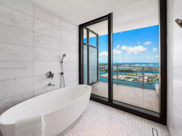 Продажа квартиры #3602 - фото 6469108