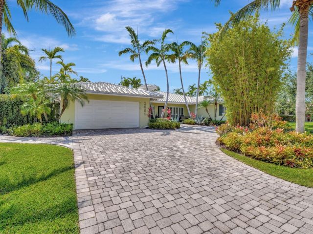 Продажа дома по адресу 2601 NE 27th Ter - фото 6034796