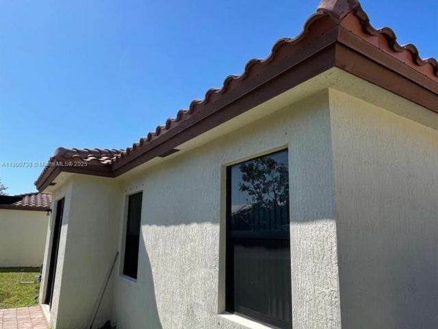 Продажа дома по адресу 15400 SW 176 LN - фото 6006899