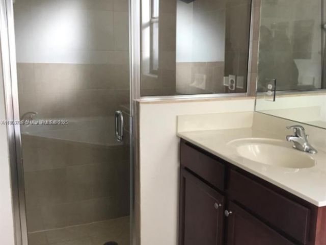 Продажа дома по адресу 15400 SW 176 LN - фото 6006903