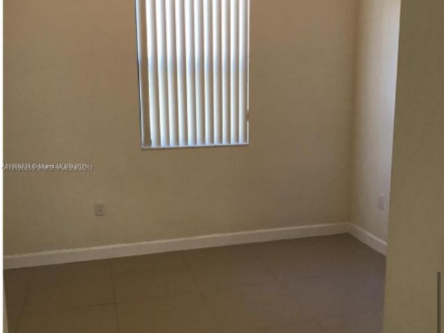 Продажа дома по адресу 15400 SW 176 LN - фото 6006904