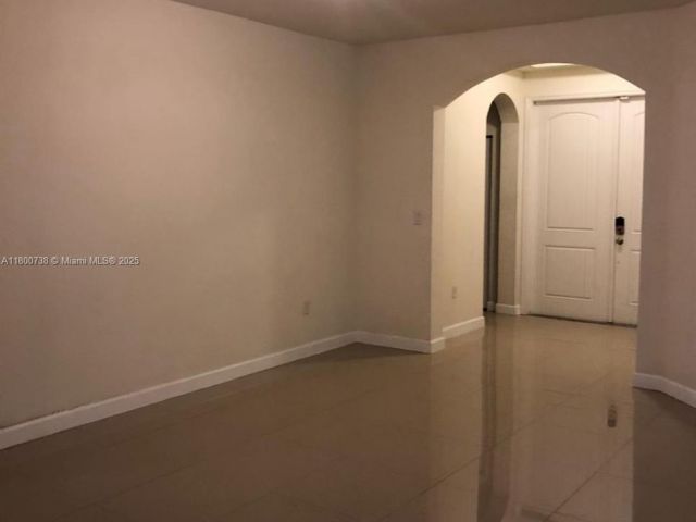 Продажа дома по адресу 15400 SW 176 LN - фото 6006910